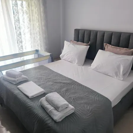 Arvanda Sarandë