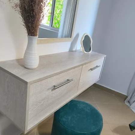 아파트 Arvanda Sarandë